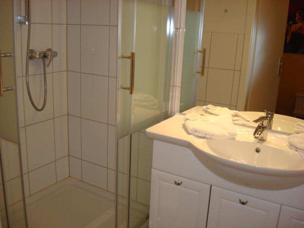 Hotel Am Nordkreuz Harrislee Bagian luar foto